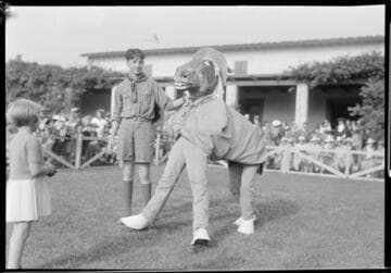 Pet show, Polytechnic Elementary School, 1030 East California, Pasadena. June 1939