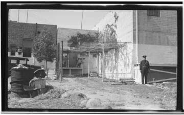 Clean up Campaign - back alley in Santa Paula