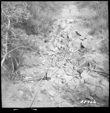 Kaweah #2 - Flume 4 - Looking upstream, shows how water users were supplied during outage