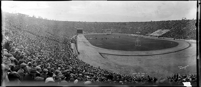 Football game, University of Iowa and University of Southern California, Los Angeles Coliseum, Los Angeles. November 21, 1925. Writing in white in the bottom right reads “U.S.C. 18 Iowa 0; 11-21-25” and “No 701; Aerograph Co.; L.A.” Verner Collection of Panoramic Negatives. The Huntington Library, Art Collections, and Botanical Gardens.